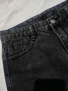 Wide Straight Fit Jeans