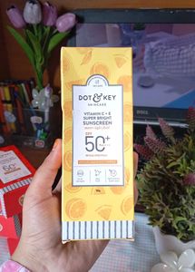 Dot & Key Vitamin C + E Sunscreen