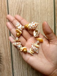 Seashell Bracelet &amp; Angel Hair Clip