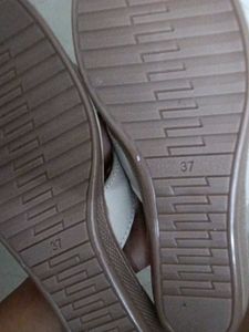 Stylish White Crisscross Sandals