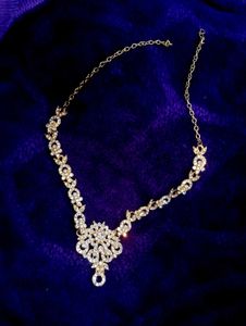 Elegant Gold Necklace