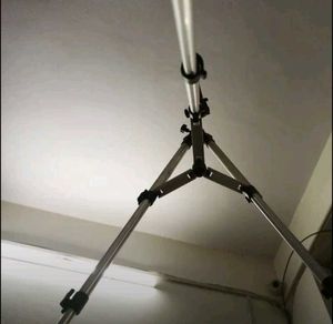 Planetoid Heavy Tripod with Mobile Holder