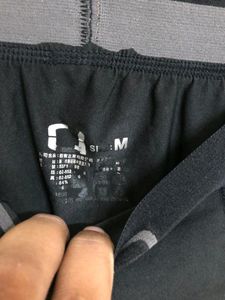 Black leggings
