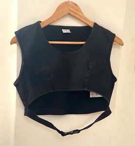 Buckle Deconstructed Crop Top