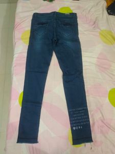 Ripped Jeans With Lines