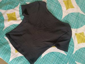 Hnm V Neck Slim Fit Crop Top