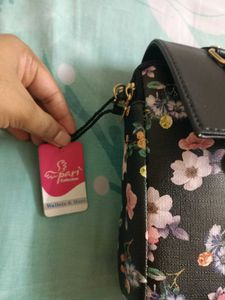 Cute Floral Print Sling Bag