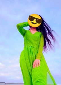 Naira Cut Kurti With Pant