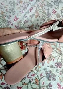 Bow Detail Thong Sandals