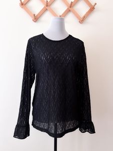 LACE TOP