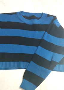 Full Sleeves Crop Top