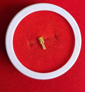 Gold Heart nosepin