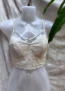 10.10.11 CREME CORSET