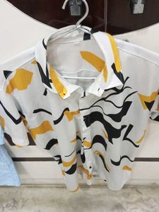 Deal Of 2 Shirts (Medium/Large Size)