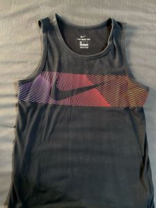 Nike Graphic Tank Top