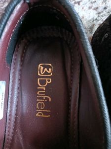 Shoe