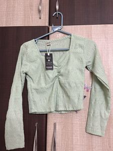 Green Long Sleeve Top