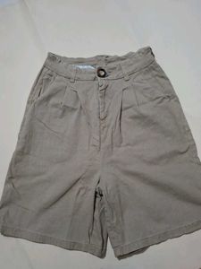 Casual Beige Shorts