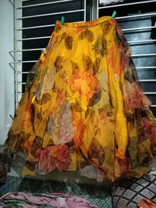 Floral Lehenga Choli Set can be stichable