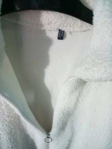 Hudi Woolen