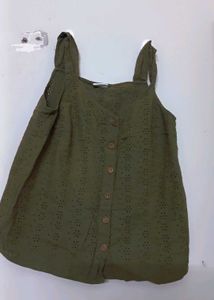 Olive Green Top 💚