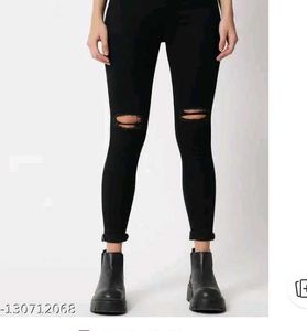 y2k black grunge skinny jeans 🕸️ ( ripped knee )