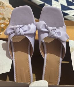 Lavender Bow Flats