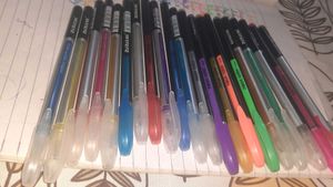 23 Colorful Pens