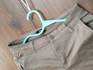 Women Khaki Colour Stretchable Solid Pant