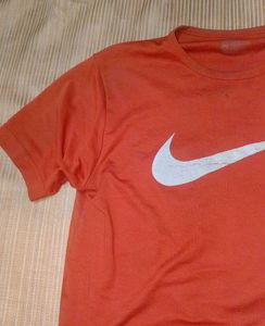 🇬🇧 Imported NIKE Tshirt