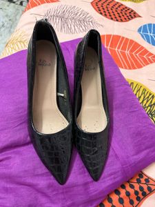 Black heels