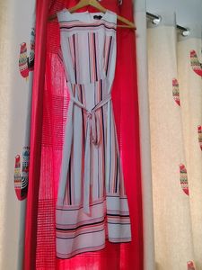 Sleeveless Dress With Waist Ribbon,Open Back & Zip