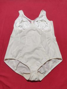 Women’s Bodysuit – Size 95D (42)