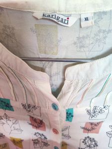 Karigari, Pastel Floral Size - XL Fits to L Short Sleeves , Collar Neck , With Pocket