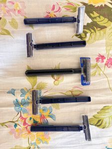 🪒Gillette Razor🪒