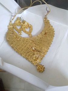 Diamond Necklace Set.