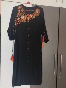 ✨ Elegant Black Embroidered Kurta – Ready to Wear!