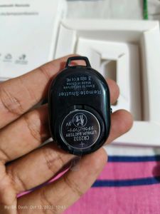 Bluetooth Remote &amp; Tripod Mobile Holder Combo