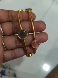 Pair Of Sleek Premium Monalisa Stone Kadas