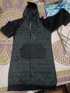 Black quilted hooded dress🖤