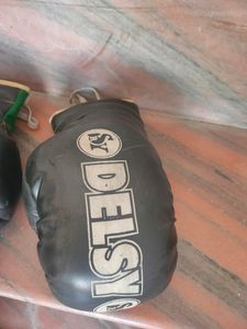 Boxing 🥊 Gloves