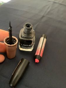 Combo Of Eyeliner And Lip Crayon