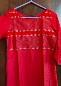 Avasa Festive Kurti
