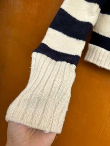 Korean Blue And Beige Sweater