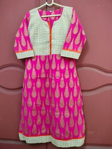 Pink And Offwhite Gold Printed Kurtha For Women