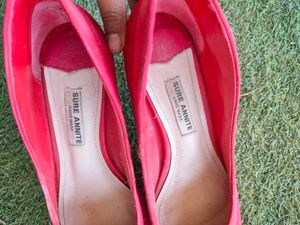 Red Pointed Heels(just need to washed it)