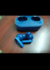 One Plus Nord 2r earbuds