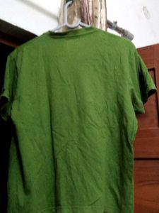 Green Graphic Print T-Shirt