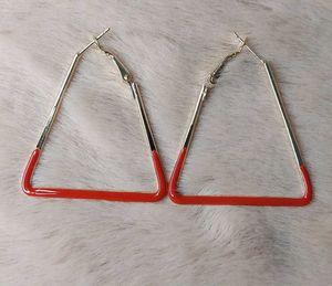 Triangle Hoops