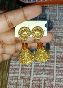 Gold Beautyful Jhumka😍